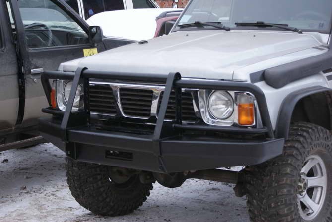 Сафари 4х4 силовой передний бампер на Nissan Patrol (Safari) Y60