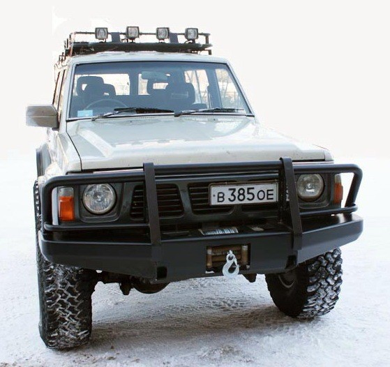 Силовой бампер на Nissan Patrol (Safari) Y60 передний под мехлебедку